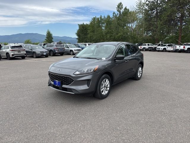 2022 Ford Escape SE Hybrid in Carbonized Gray Metallic — front three-quarter view