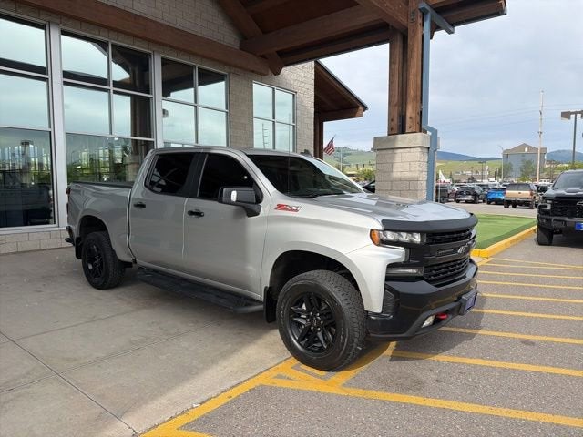2021 Chevrolet Silverado 1500 — rear three-quarter view